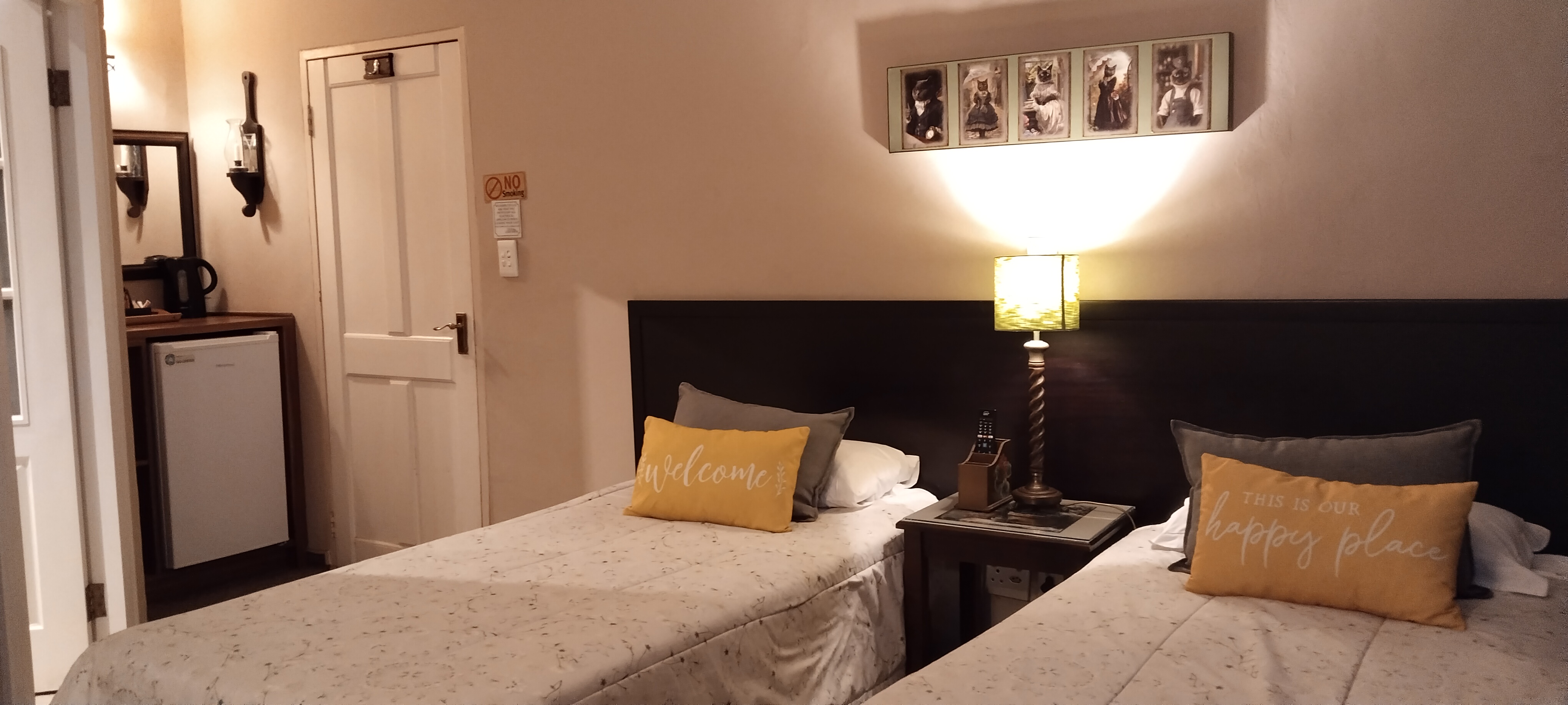The Geranium Room
